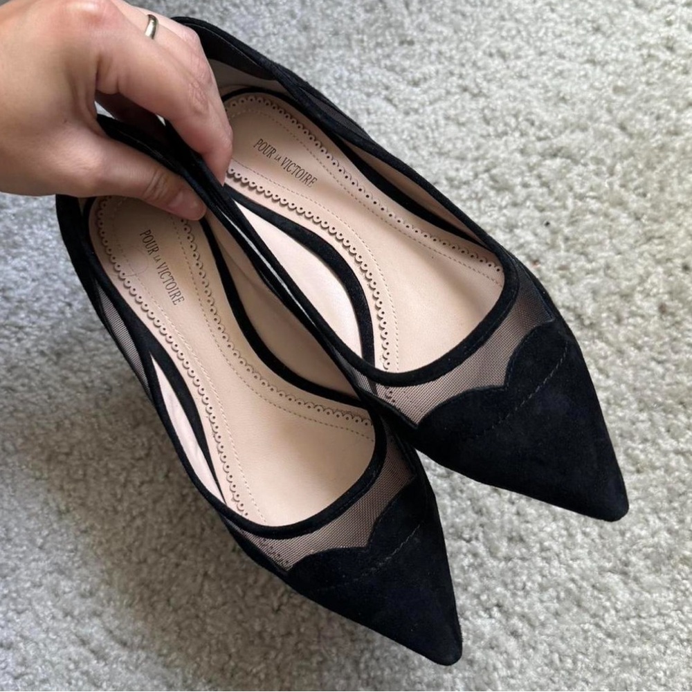Pour La Victorie black pointed flats